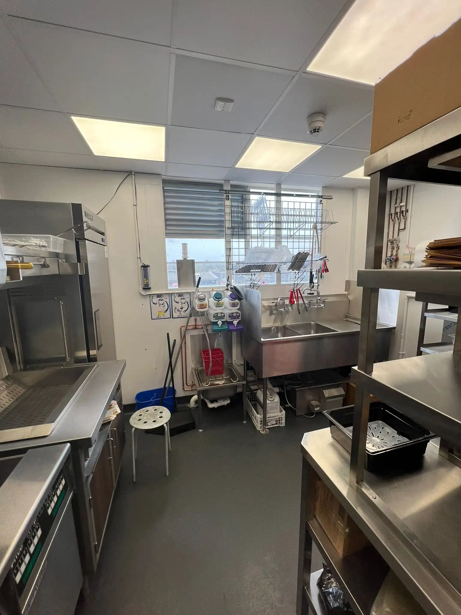 Hotel restaurant and bar fitout in Euston Square